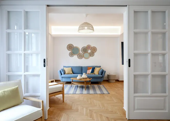 Diamond Athenian 2Bd Apartment - Greecing